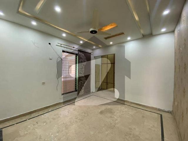 10 Marla Beautiful House For Rent In Satluj Block, Dc Colony Gujranwala