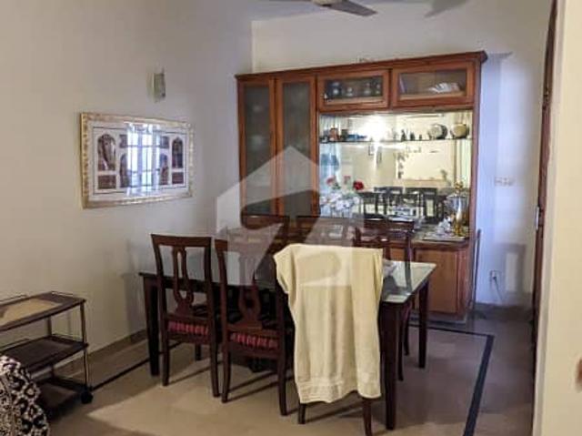 10 Marla Beautiful House For Sale