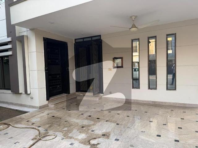 10 Marla Beautiful House For Sale Tulip Block, Sector C, Bahria Town Lahore Bahria Town Sector C