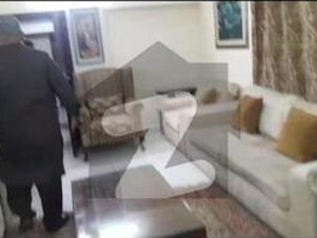 10 Marla Beautiful House Hot Location Gulberg