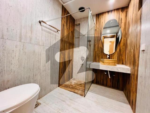 10 Marla Beautiful House In Bahria Town Phase 7