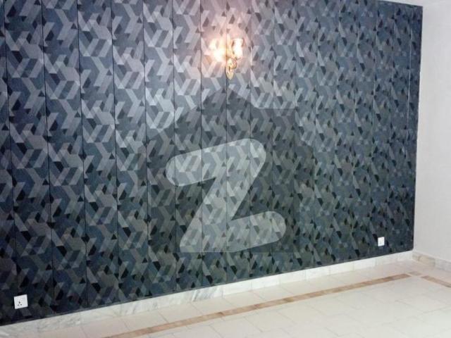 10 Marla Beautiful House In Gated Society Airport Road
