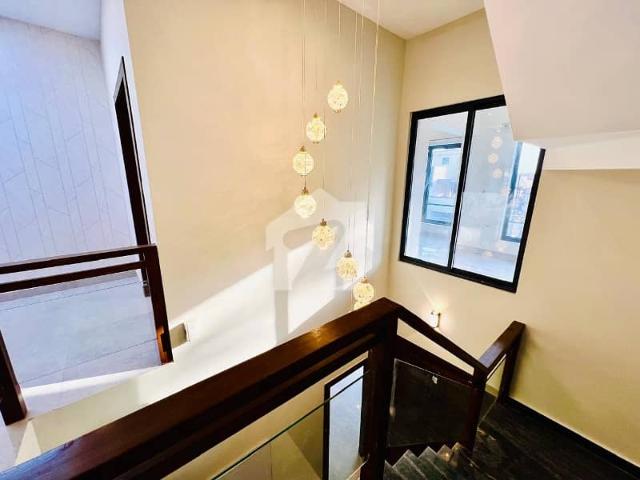 10 Marla Beautiful Luxury House In DHA Phase 2