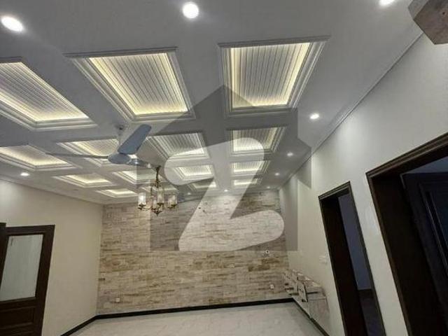 10 Marla Beautifully BuiltBrand New Double Storey House Available for rent in Bani Gala