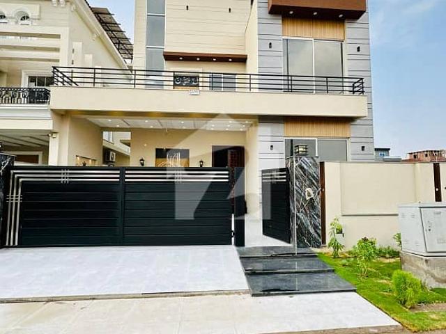10 Marla Beautifully Designed House For Sale In Tulip Extension Park View City Lahore