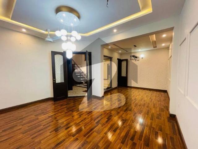 10 Marla Beautifully Designed Modern House For Rent In DHA Phase 7