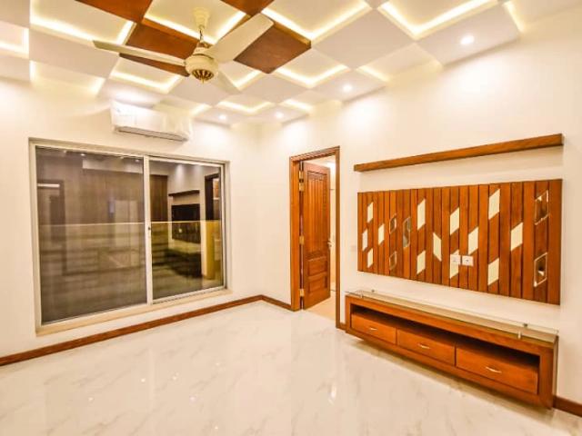 10 Marla Beautifully Designed Modern House For Sale In Dha Phase 8 Air Lahore DHA Defence ID 86180