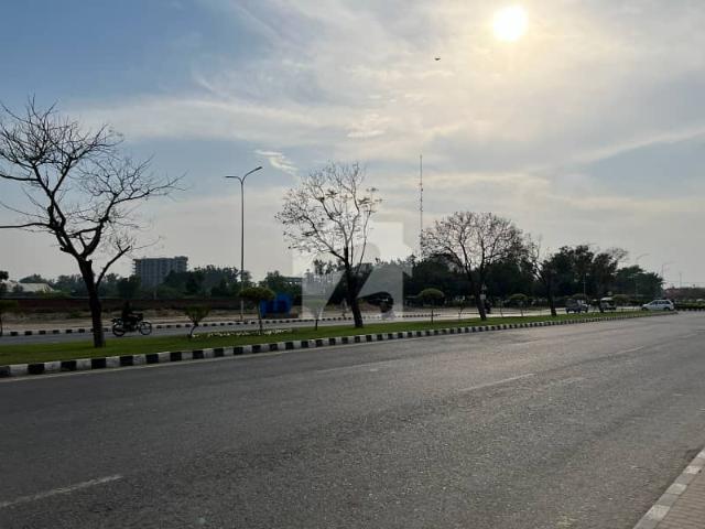 10 Marla Both Side Open Residential Plot For Sale In Lake City Sector M 5