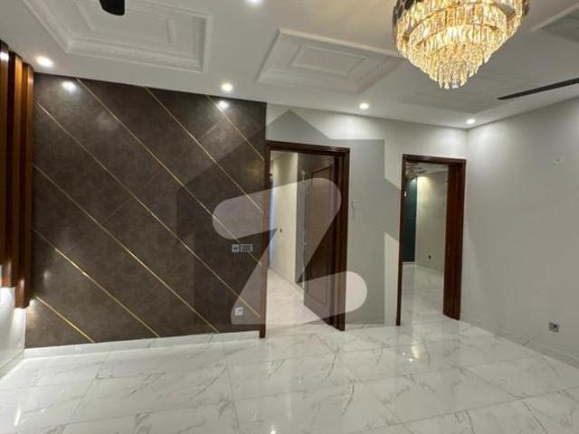10 Marla Brand House Available For Rent Bahria Orchard Phase 1 Southern