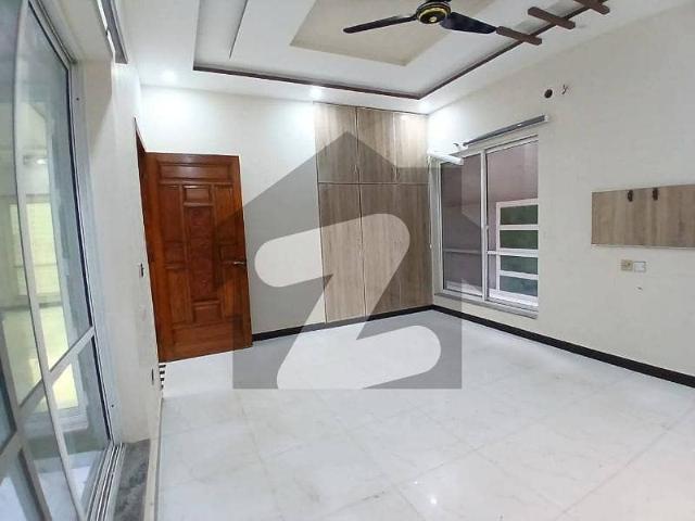 1 kanal upper portion commercial office use for rent in johar town lahore