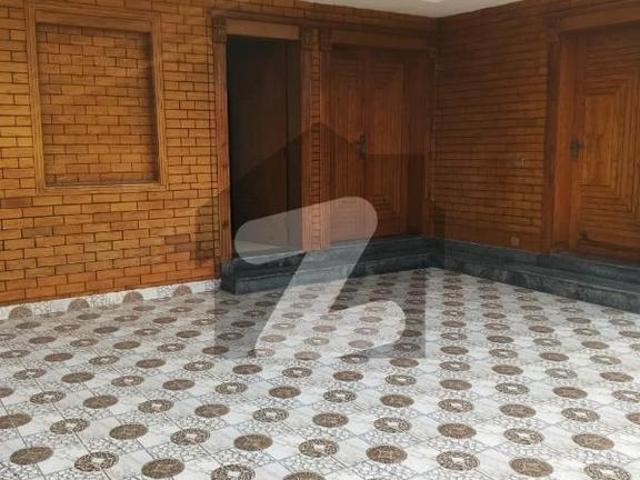 10 Marla Brand New Condition House For Sale Bahria Town Phase 8