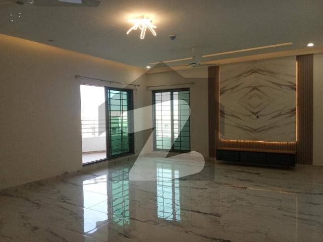 10 marla brand new apartment available for sale
