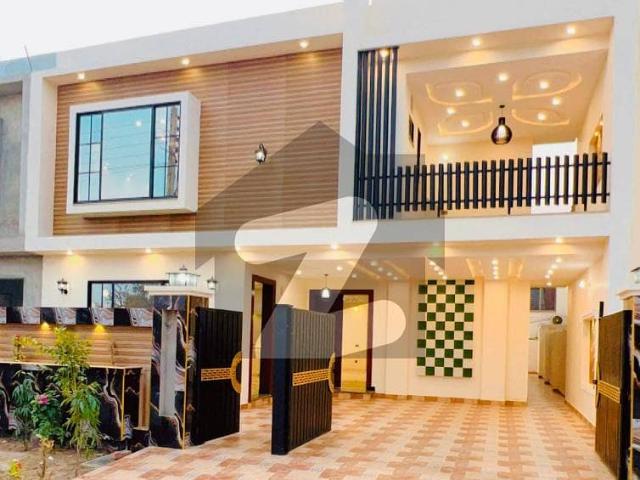10 Marla Brand New Beautiful Luxury Double Storey House Available For Rent In Buch Villas Multan