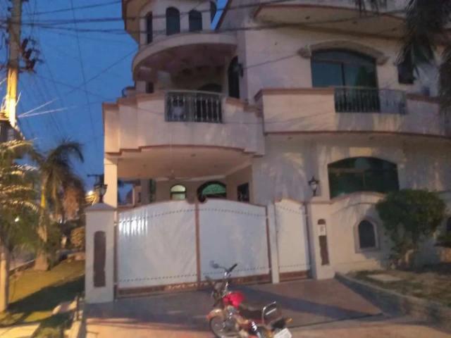 10 Marla brand new double story furnshied house Lahore Canal Bank Housing Scheme ID 67708