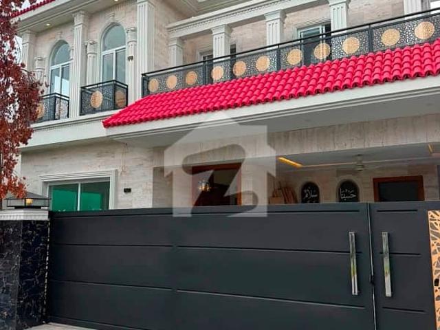 10 Marla Brand New Double Unit House For Sale At Prime Location