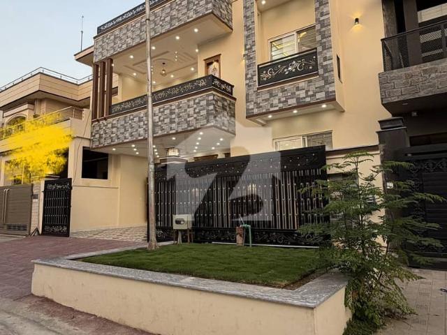 10 Marla brand new double unit house for sale in G 14/4 Islamabad
