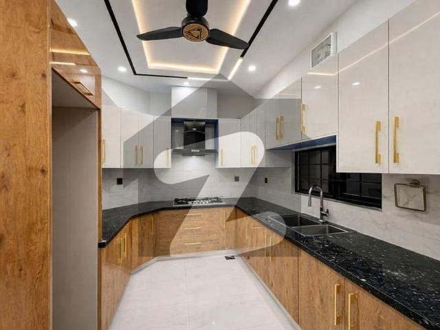 10 Marla Brand New Designer House for Sale in Bahria Town Lahore | Prime Location Bahria Town