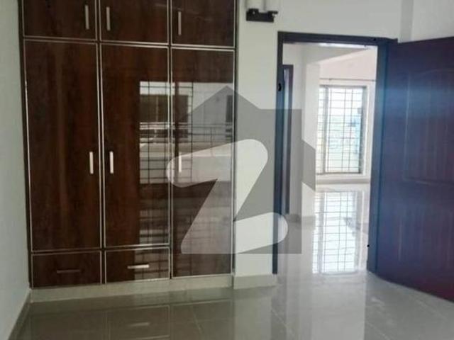 10 marla brand new flat available for rent in askari 11, lahore askari 11 sector b apartments
