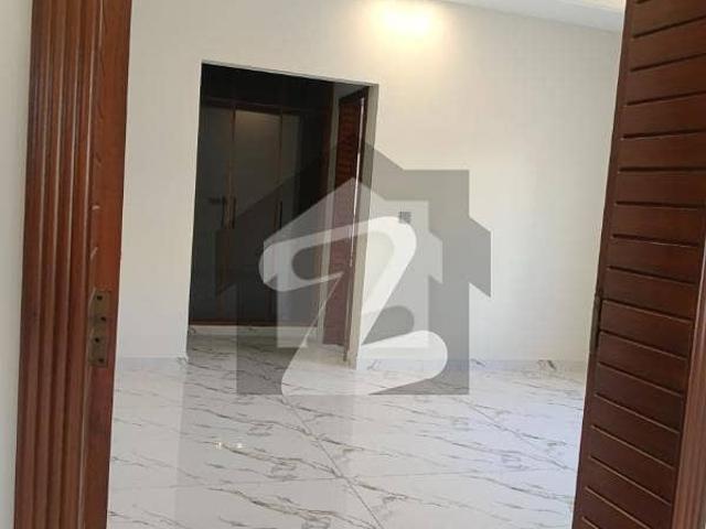 10 Marla Brand New House