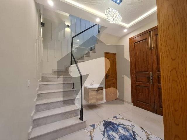 10 Marla Brand New House Available For Sale In Paragon City