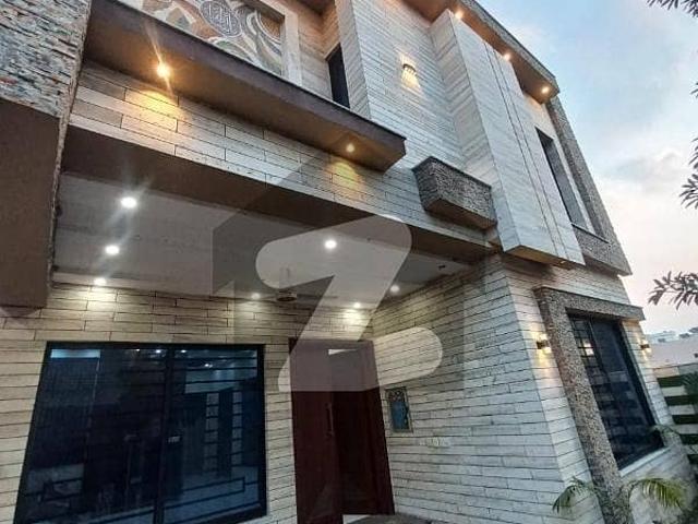 10 Marla Brand New House For Rent
