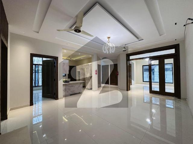 10 Marla Brand New House For Rent Bahria Town Phase 8