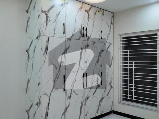 10 Marla Brand New House For Rent Bahria Town Phase 8 Block E