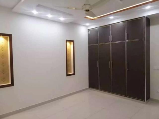 10 marla brand new house for rent with gase sector c bahria town lahor lahore bahria town id 53964