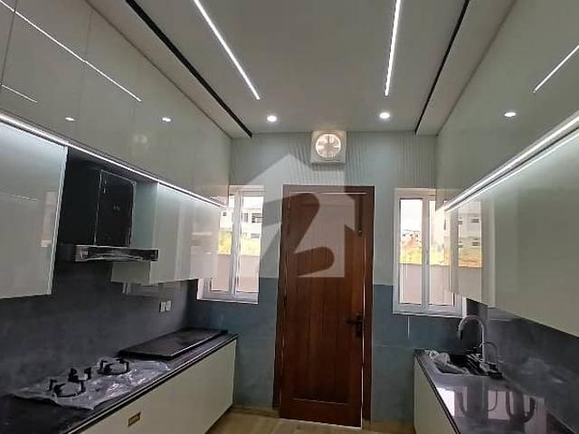 10 marla brand new house for sale