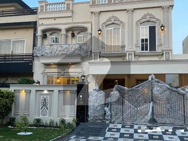 10 Marla Brand New House For Sale Available In OPF Housing Society Lahore