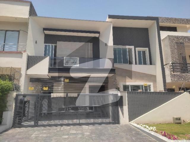 10 marla brand new house for sale d 12