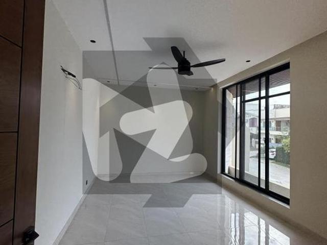 10 Marla Brand New House For Sale D 12