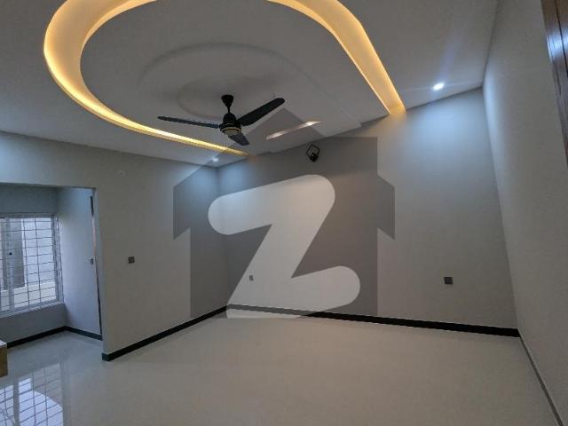 10 Marla Brand New House For Sale E 16/3