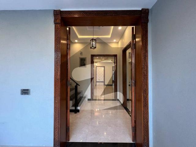 10 Marla Brand New House For Sale In Bahria Orchard, Lahore Prime Location