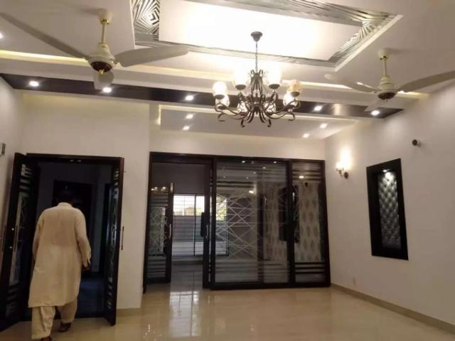 10 Marla brand new house for sale in Southern block bahria town Lahore Bahria Orchard ID 33743