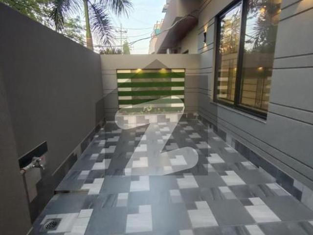 10 marla brand new house for sale in wapda town phase 1
