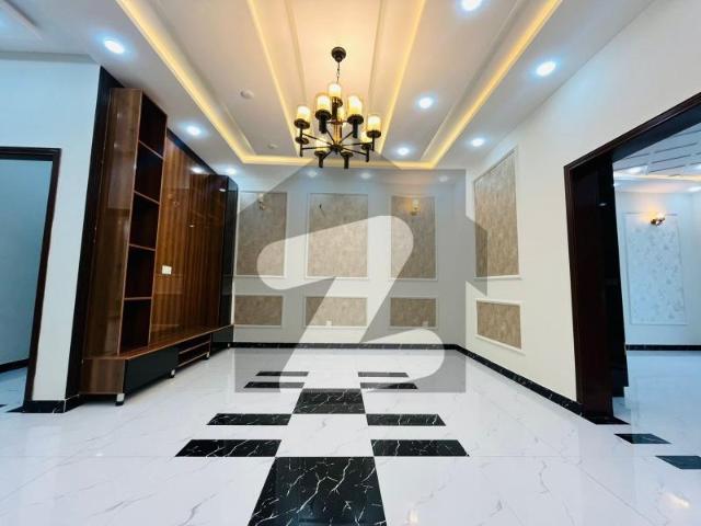 10 Marla Brand New House For Sale In Valencia Town Valencia Housing Society