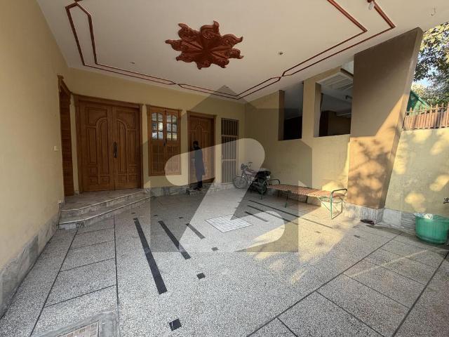 10 marla brand new house for sale in Yousaf Colony Chaklala Scheme 3