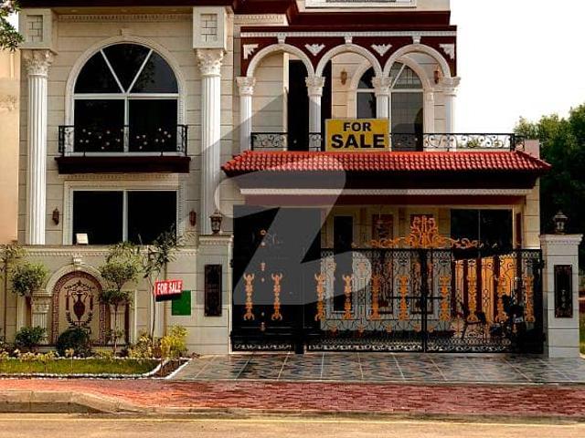 10 marla brand new house for sale on 80 ft wide road lda approved gas available in central block phase 1 bahria orchard lahore