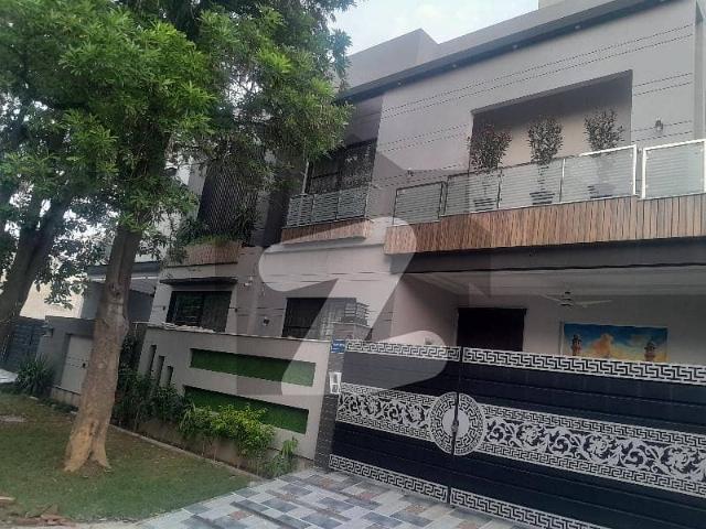 10 Marla Brand New House For Sale Wapda City