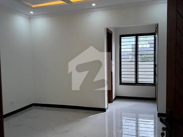 10 Marla Brand New House For Sale Topcity1 Islamabad Near Masjid Near Commerciacommer School Solar System Install UPS Install