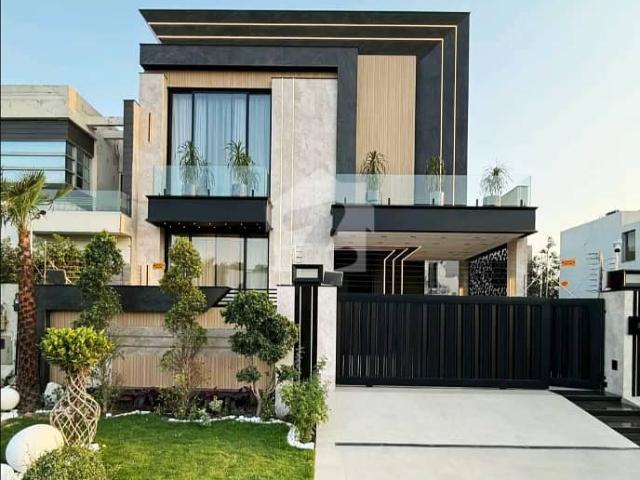 10 marla brand new house on ideal location nearest to winterland available for sale in btl