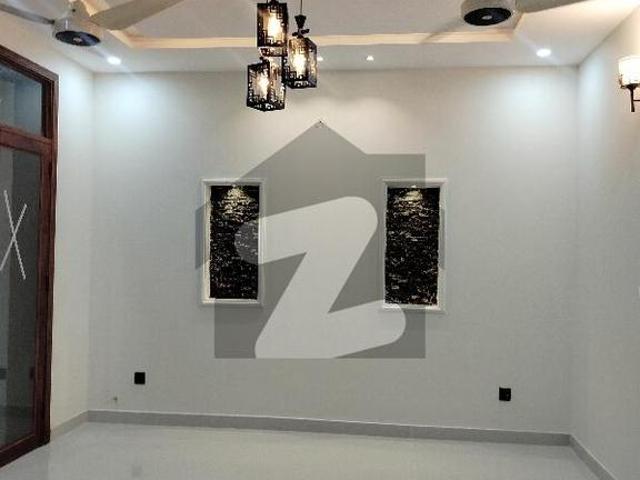 10 Marla Brand New House Well Construction, Top City 1 Block D