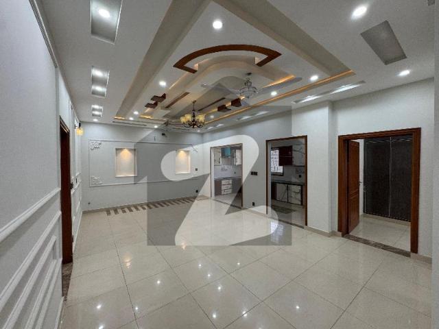 7 Marla Spanish Desighner House Available For Rent Bahria Town Phase 8