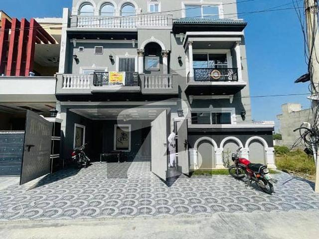 10 Marla Brand New Home For Sale