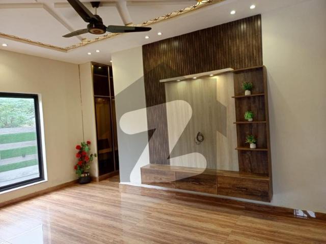10 Marla Brand New Owner Builder House In B Block Punjab Coop Housing Society