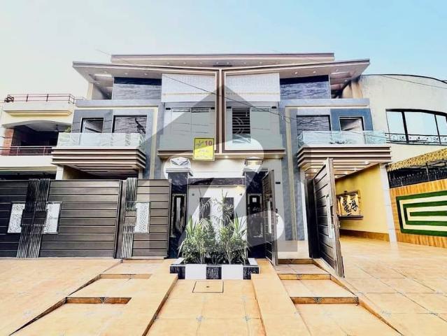 10 Marla Brand New luxury Modern 65 feet Road House With direct owner meeting for Sale in Johar Town All original pictures attached