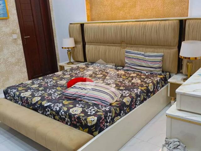 10 marla brand new luxury fully furnished house with solar available for rent