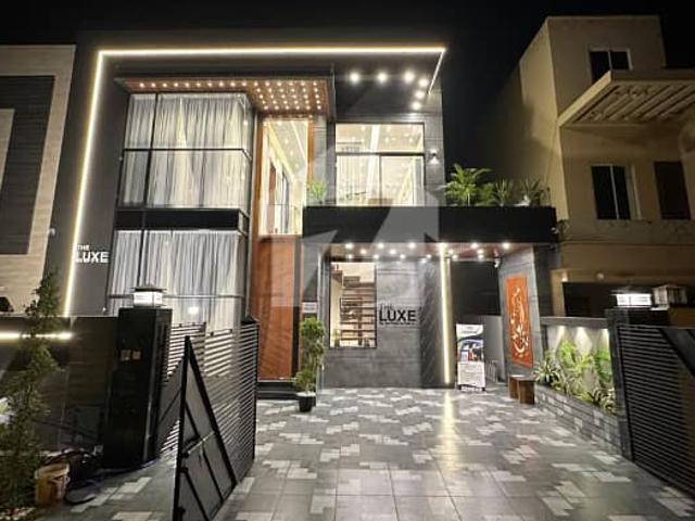 10 Marla Brand New Luxury House Available For Sale In Bahria Town Lahore