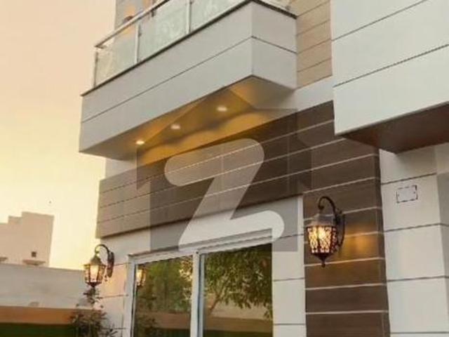 10 marla brand new luxury house available for rent at good location bahria town lahore original pictures Bahria Town Sector E